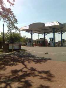 Abandoned Albertson's at Jefferson Parkway and Tulane Ave.