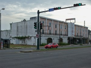 Abandoned Motel at Tulane and S. Galvez